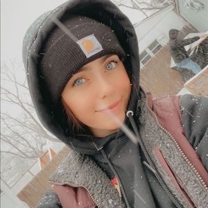 Meet your Posher, Ally